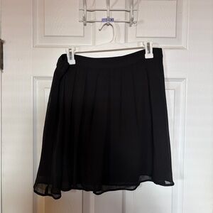 Old Navy black pleated flowy skirt
